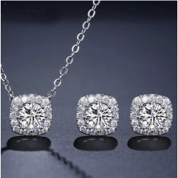 Monemel Swarovski Elements Necklace
